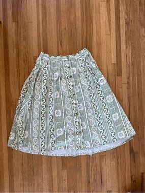 Midi Button-Front Skirt in Sage Green Pattern, Parterre